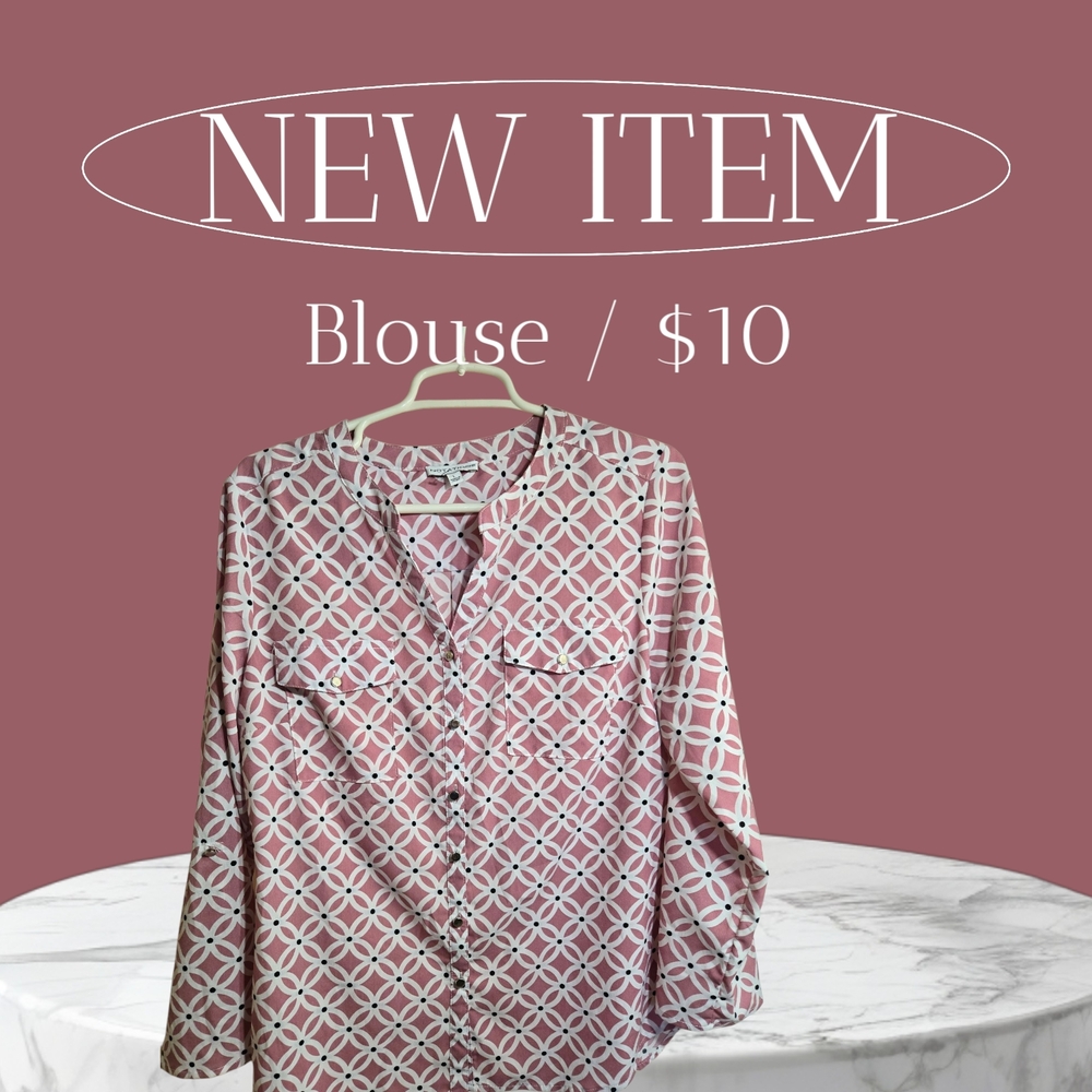 New York & Company Pink 3/4 Sleeve Buttoned Blouse